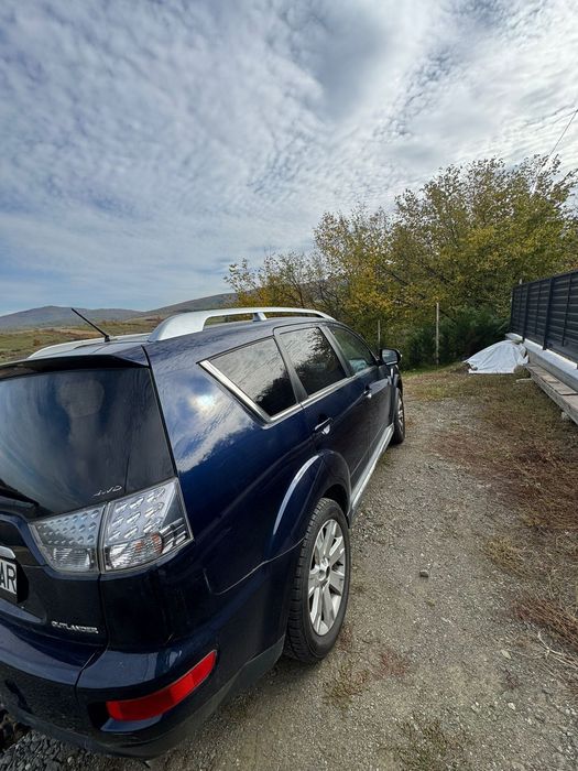 Mitsubishi Outlander 2010