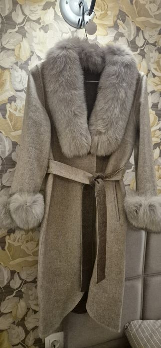 Палто алпака с естествен косъм от лисица