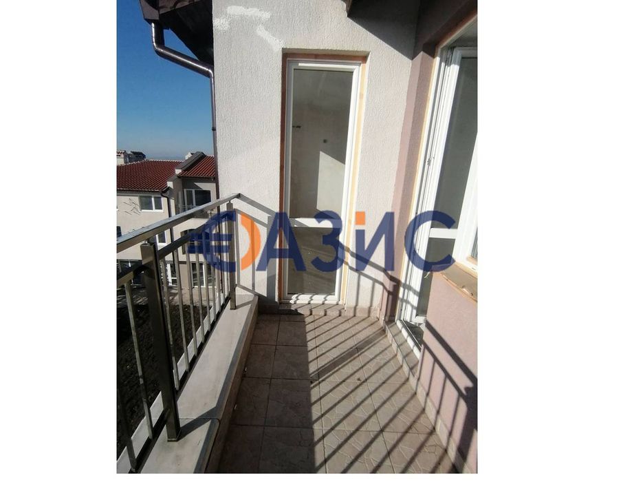 Продава се Двустаен апартамент в к.к. Слънчев бряг - 51 кв.м за 617 €/кв.м - Снимка #3