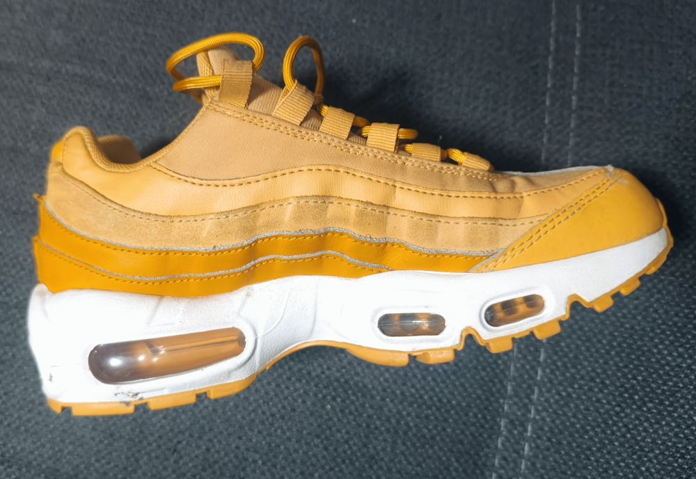 Промоция Nike air max 95 перфектни