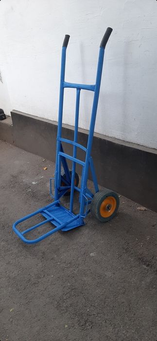 Продам тележки разные