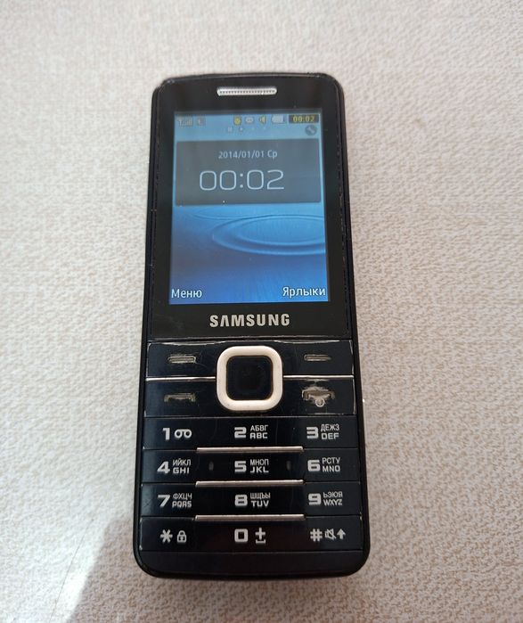 Samsung 5611 telefon sotiladi original