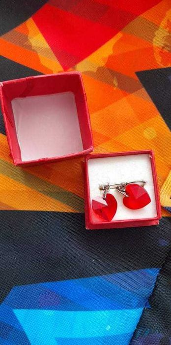 Червени Обеци,сърцевидна форма