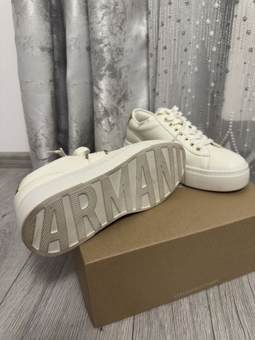 Adidasi Armani Exchange