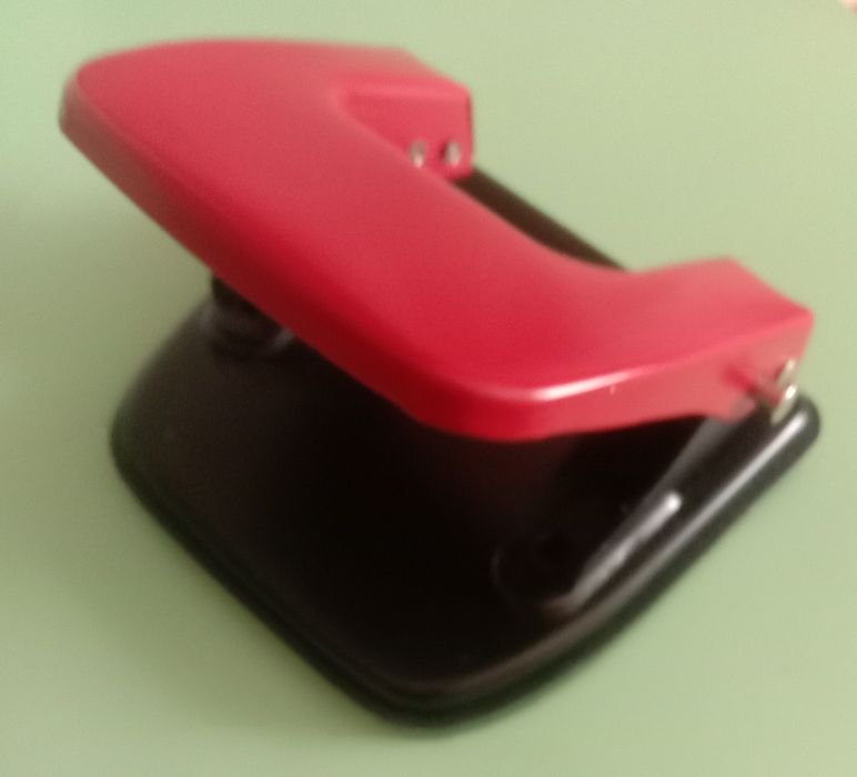 Канцелярский товар.