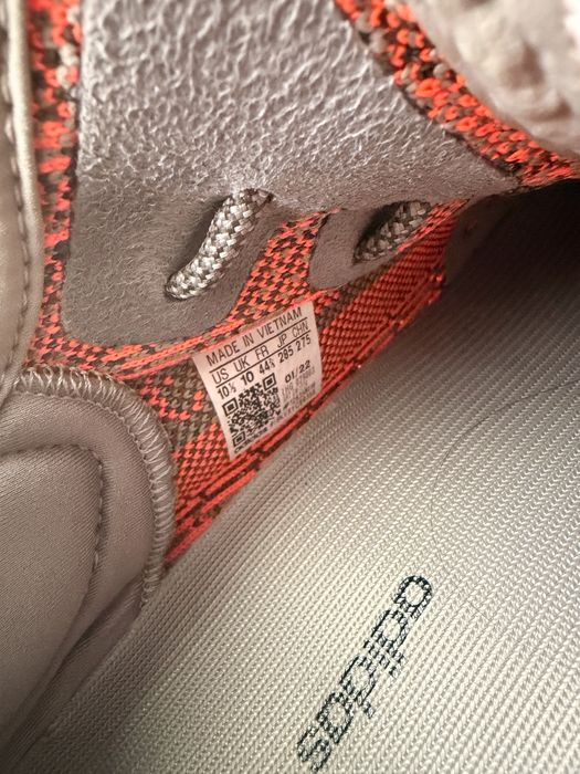 adidas Yeezy Boost 350 V2 Beluga Reflective – EU 44 2/3 (Ideal pt 43)