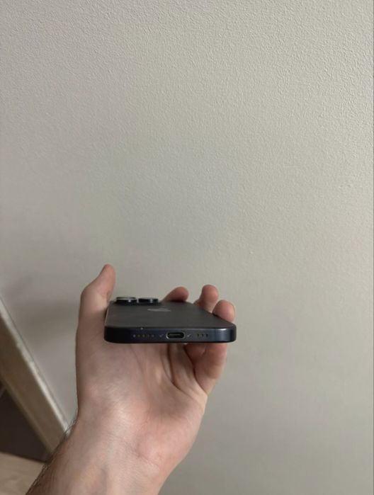 Iphone 15 pro Blue Titanium 256GB