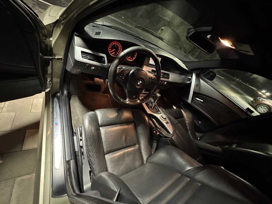 BMW E60 2.2 Benzină