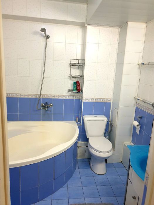 Срочно продаётся квартира Ц-4 4х7х9 кафе Централ идеальная локация