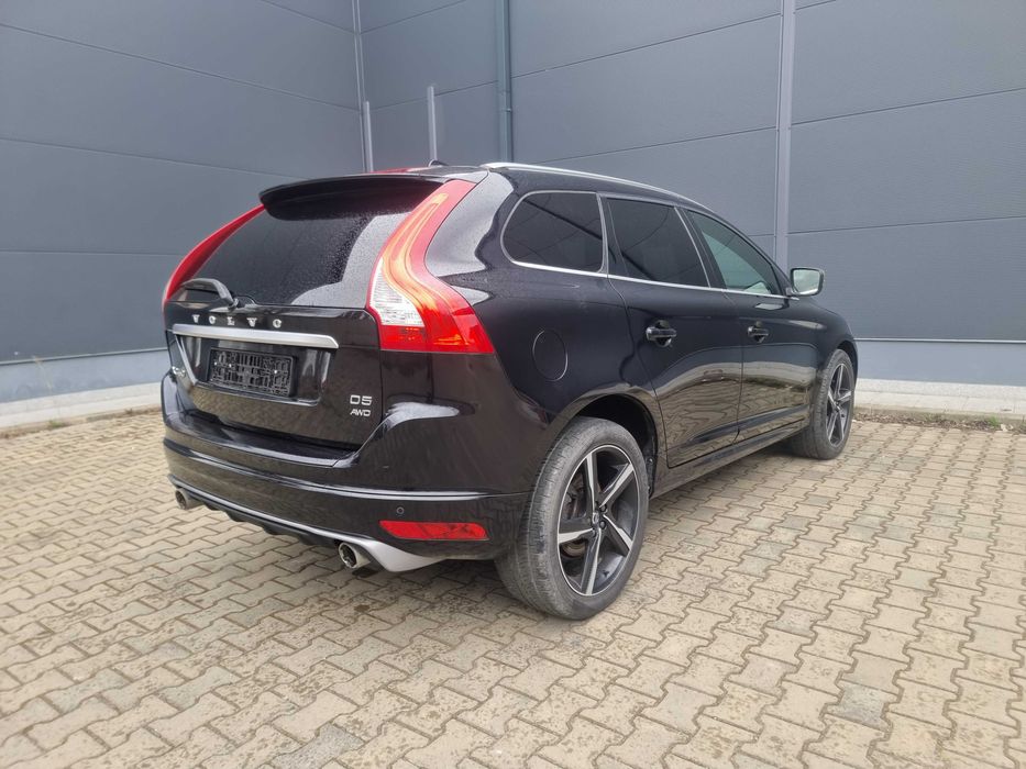 VOLVO XC60 2015 — imagine 3