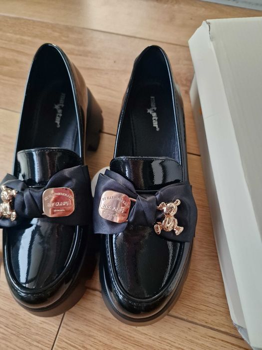 Продавам нови лоуфъри 39 номер