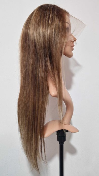 Естествена перука 70–75 см – Lace Front 13x6, кафява с руси кичури