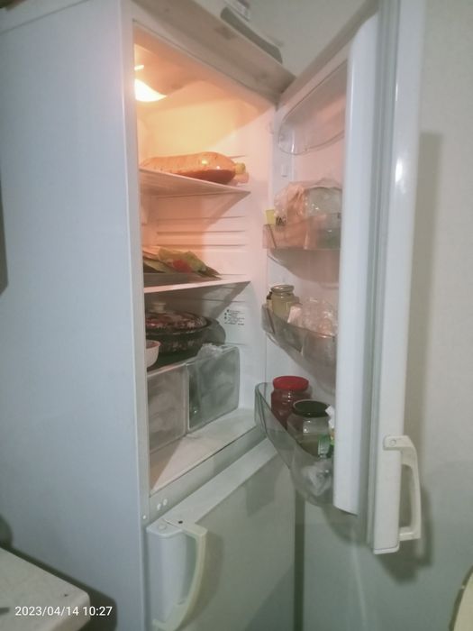 Холодильник бирюса