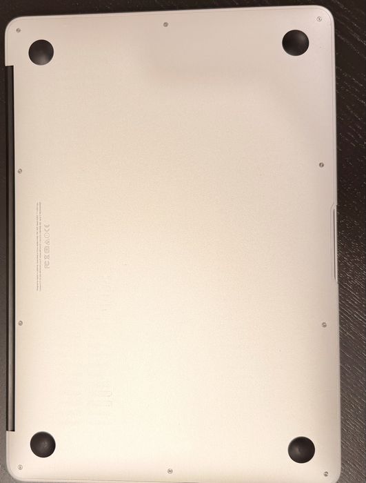 MacBook Air 13” Apple | i5 | 8GB RAM | SSD 256GB | Monterey