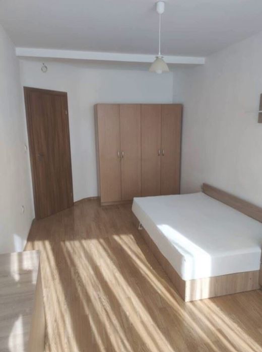 Дава се под наем Тристаен апартамент в София, Младост 4 - 76 кв.м за 718.08 € - Снимка #2