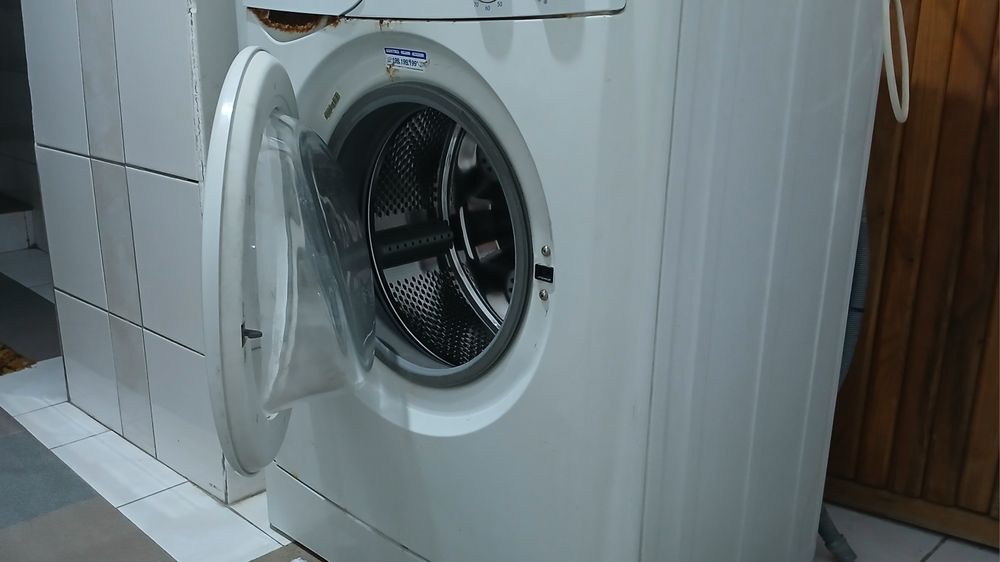 Kir yuvish moshinasi Indesit WI40 (mexanika)