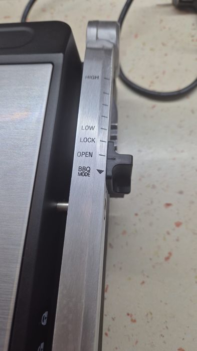 Gril electric  ECG cu funcție de Bbq