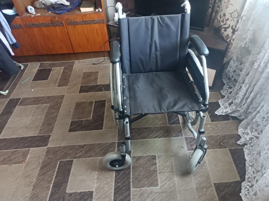 Продается инвалидная коляска