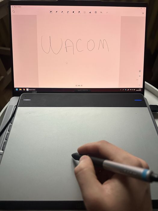 Tableta grafica Wacom Intuos CTH-680 Pen Touch desen design editare ph