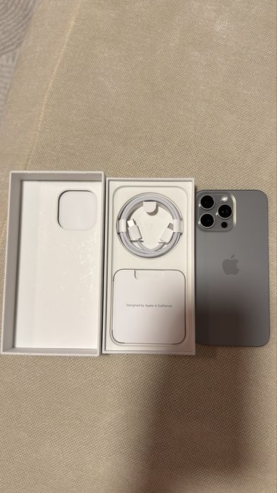 Продам iPhone 15 Pro Max