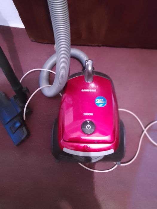 1.Пылесос2000W,мешок-11000тен;2.Пылесос стакан-7000тен.Б/Торга.Расч/на