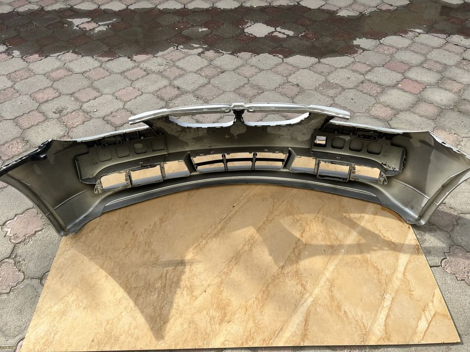 Передний бампер E60