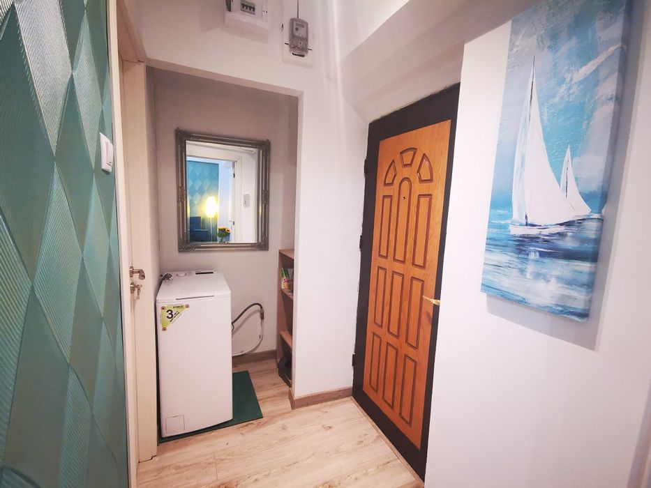 ULTRACENTRAL! Regim hotelier