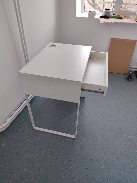 Birou MICKE Ikea