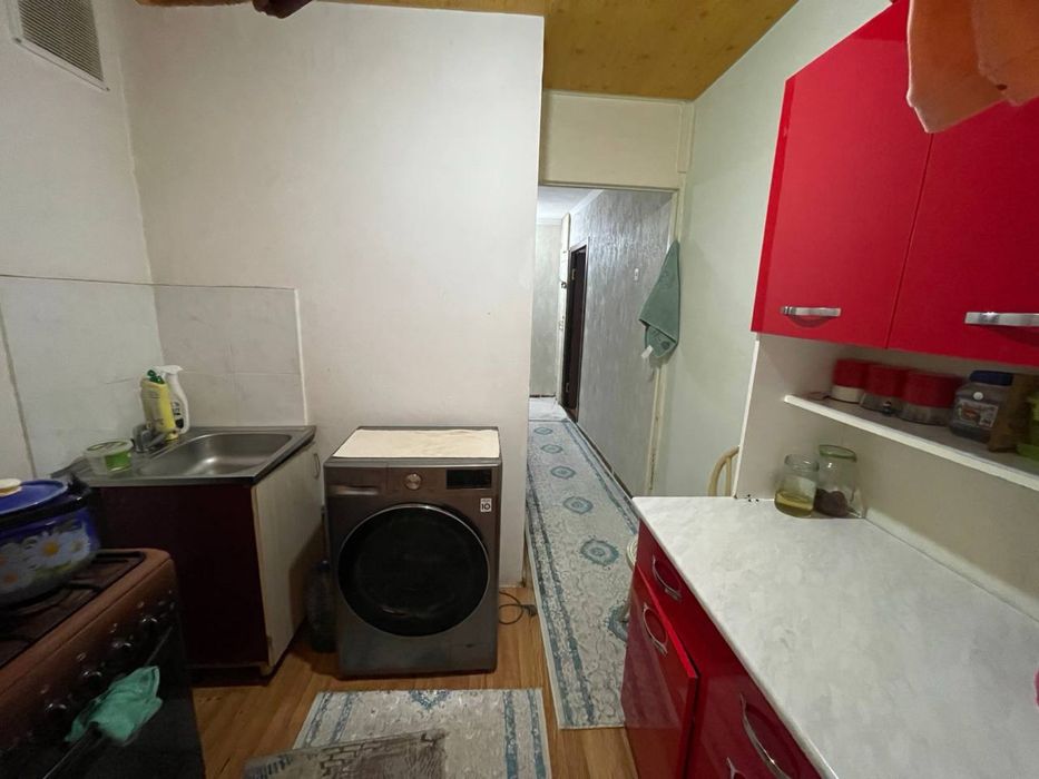 Балкон:2х6 2х ком 2 этаж Чиланзар 22 квартал,Кирпичный Дом         х