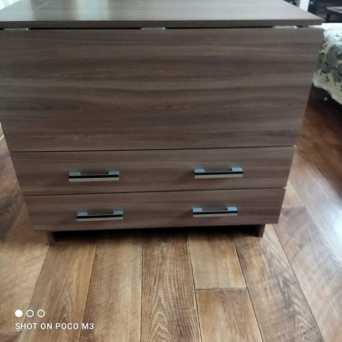 Раскладной стол с ящиками