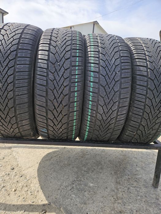Vând anvelope iarna 215/60/16 215/60r16 SEMPERIT