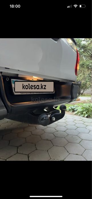 Фаркоп Hilux