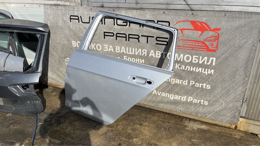 2 броя задна лява и 4 брой задна дясна врата VW Golf 7 комби 2012-