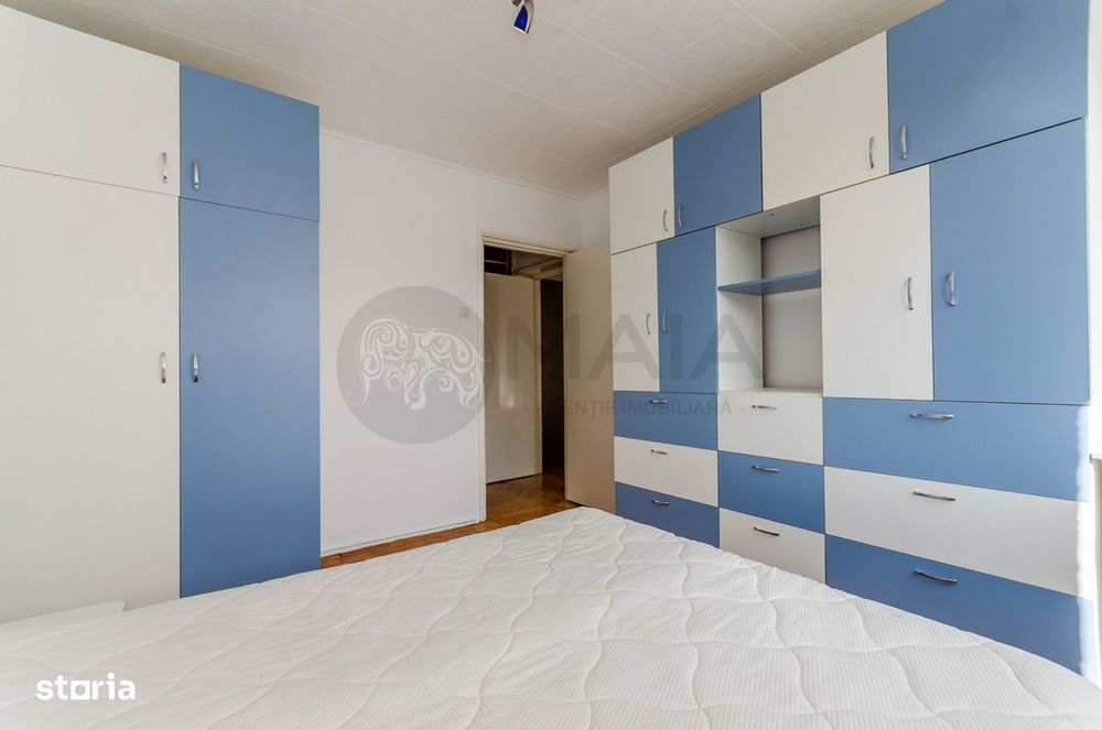 Apartament 3 camere, et 4, zona Centru-Politie