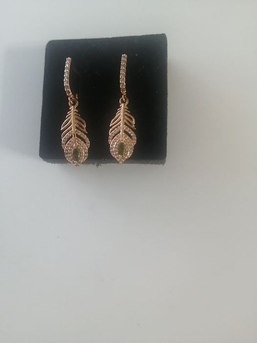 Серьги позолоченные с камнем