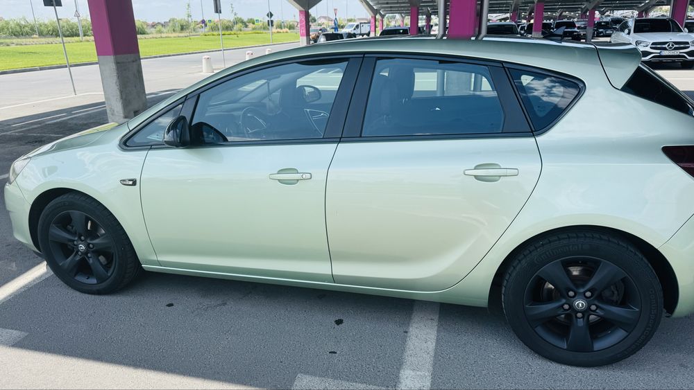 OPEL Astra 2011 — imagine 2