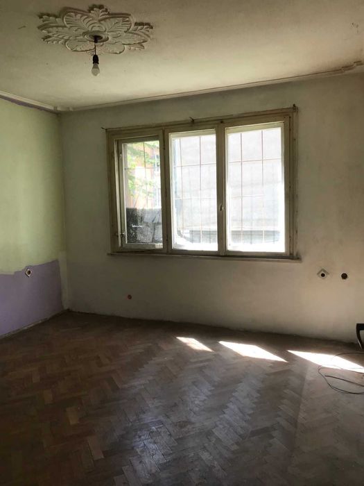 Продава се Двустаен апартамент в Бургас, Център - 54 кв.м за 2500 €/кв.м - Снимка #12