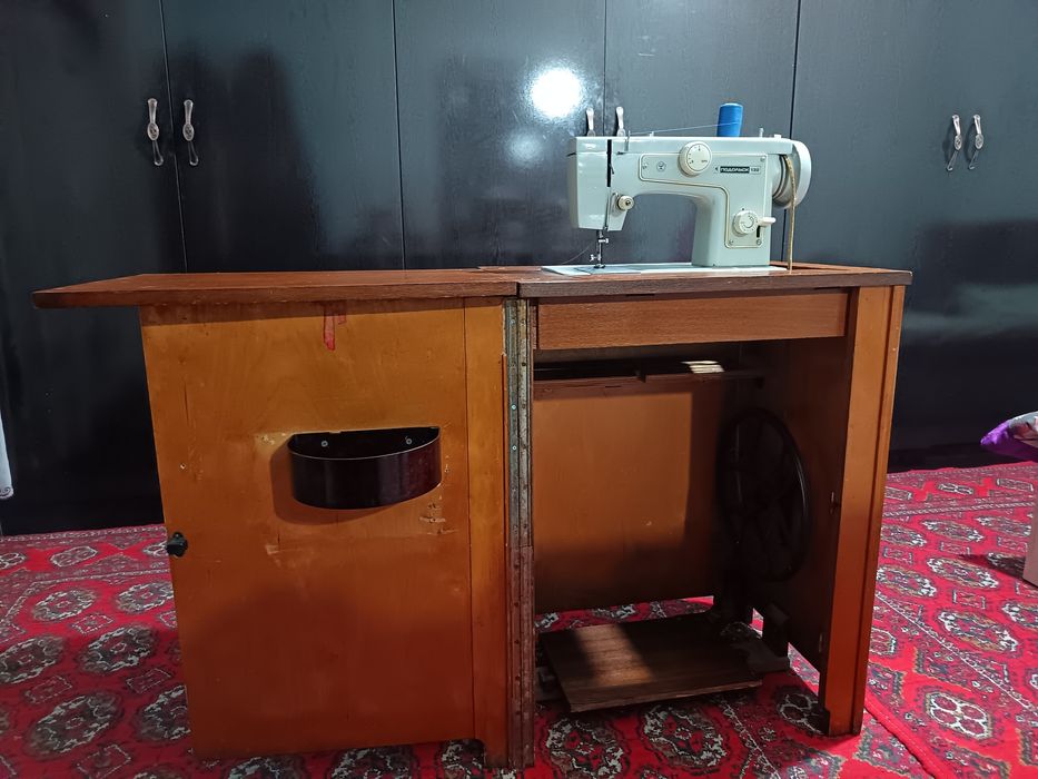 E'lon:Tikuv mashinasi sotiladi