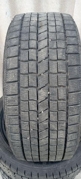 Зимние шины 225/45 R17