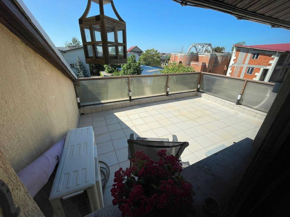 Inchiriez apartament cu 3 camere, direct proprietar, spatios, zona Luica