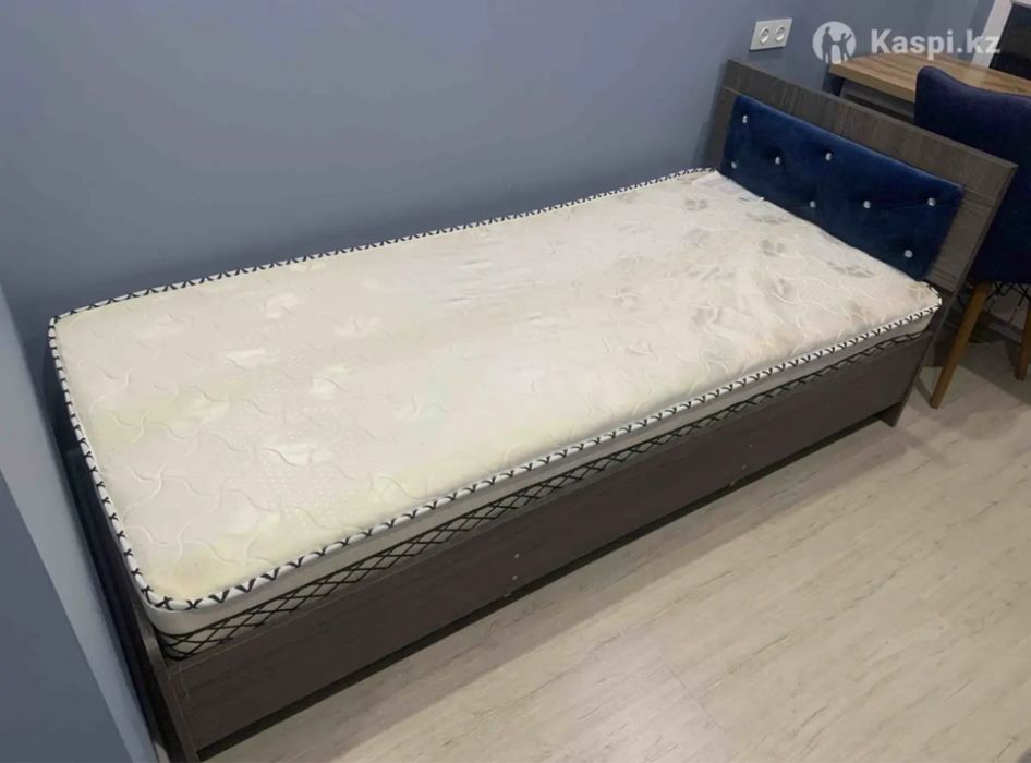 Одноместный кровать
