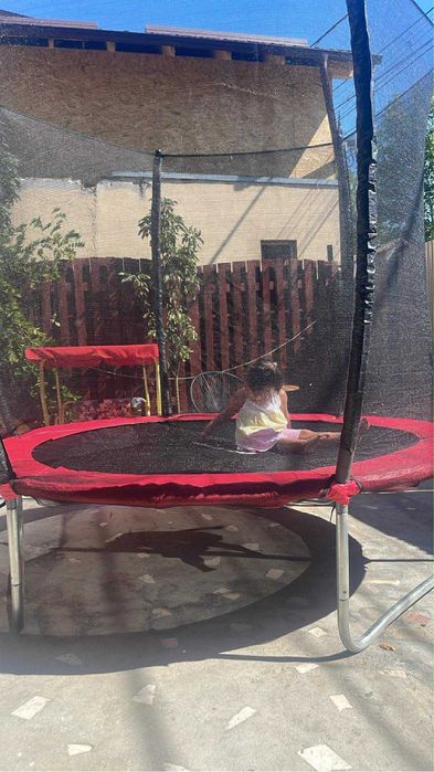 Trambulina de vanzare