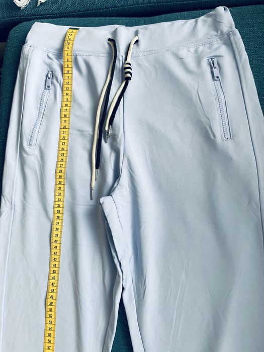 Pantaloni marimea S