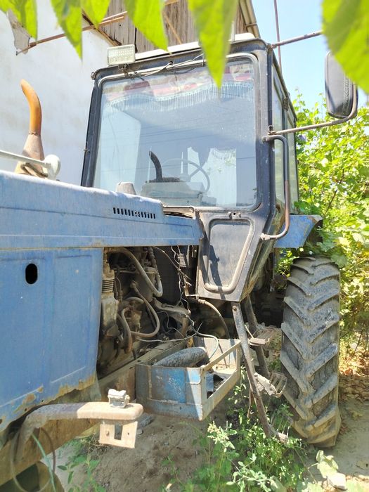 Mtz traktor sotiladi holati o'rta