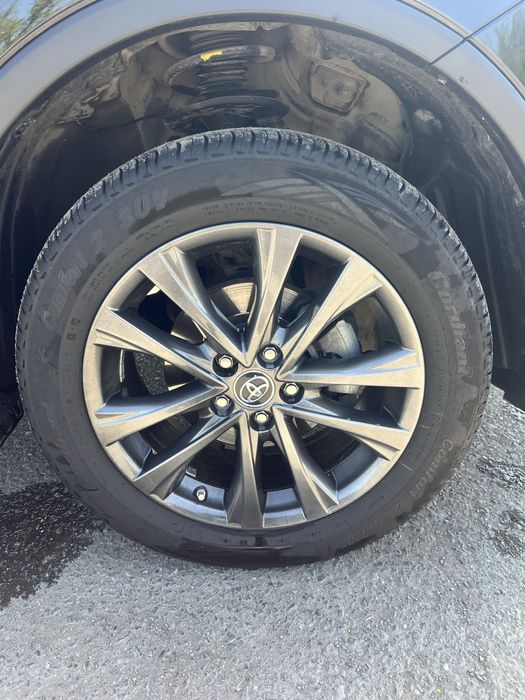 Продам резину на 18