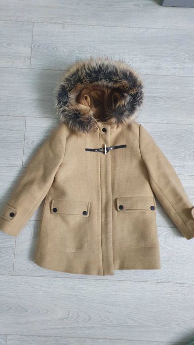 Стильное пальто ZARA для девочки
