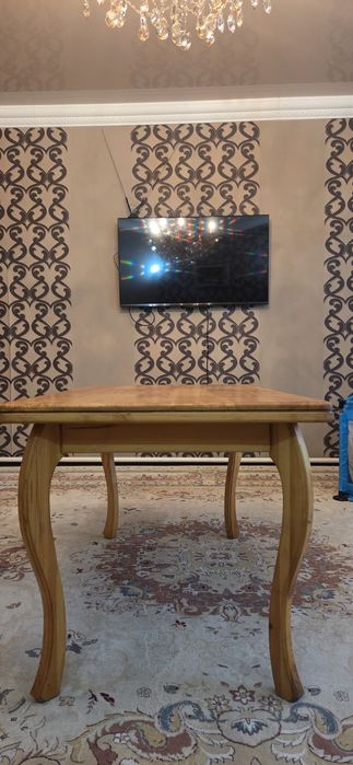 Столы из натурального дерева