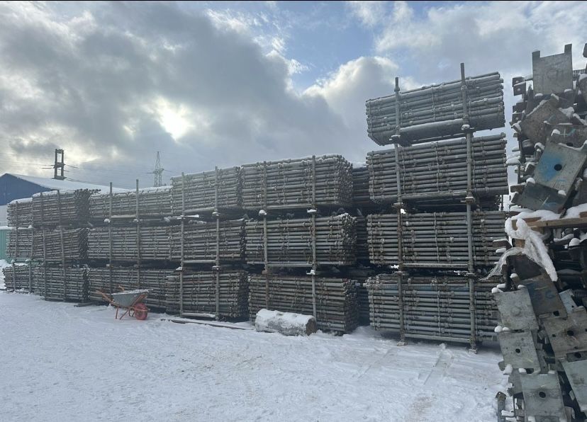 Опалубка перекрытия Стойки cup lock