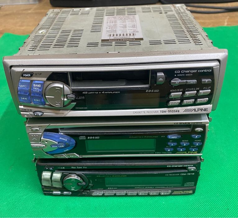 Player auto Alpine old school-adaptor BT Usb