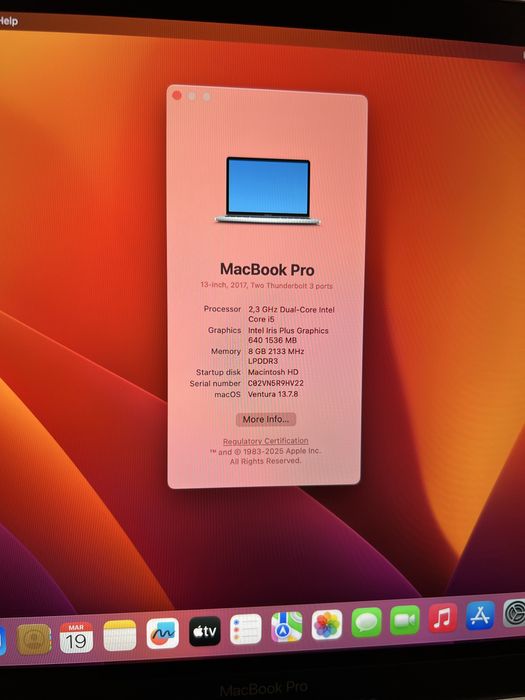 MacBook Pro 13 inch 2017 – i5 – 8GB RAM 256 Gb